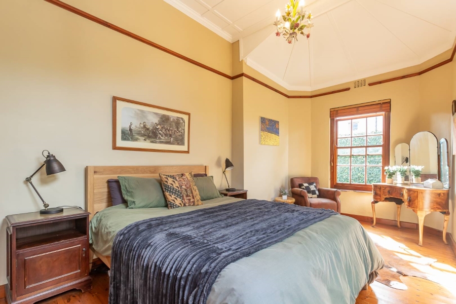 6 Bedroom Property for Sale in Newlands Western Cape